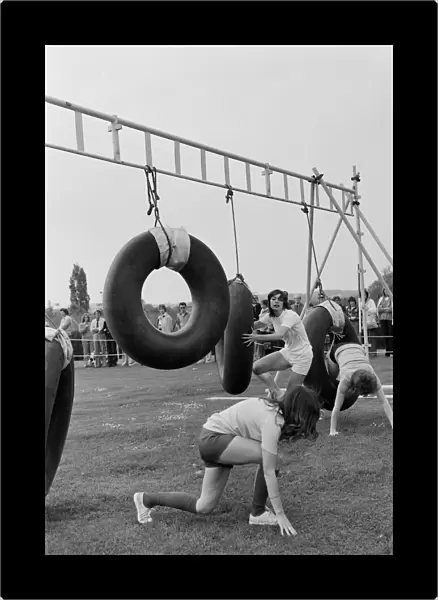 Obstacle race JLP01_09_792074