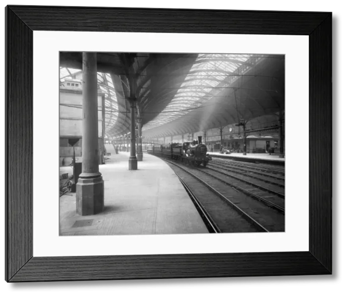 Framed Print : Print of Central Railway Station, Newcastle upon Tyne in 1884