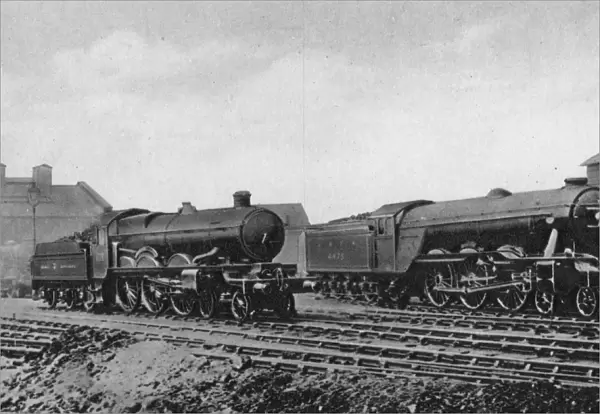 GWR Pendennis Castle and LNER, Flying Fox at Kings Cross, 1925