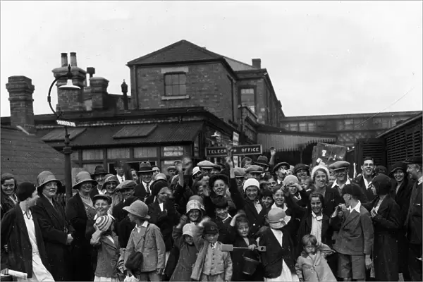 Families gather for the annual Swindon Works Trip, 1932
