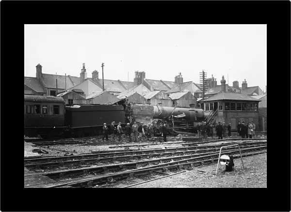 Bomb damage to Bowden Hall locomotive at Keyham Station, 1941
