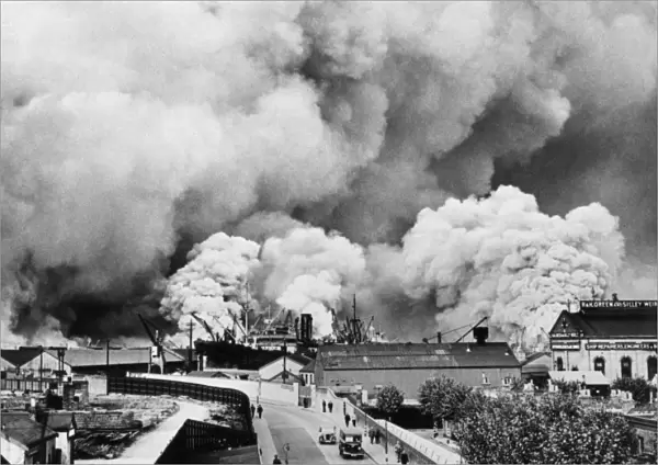 Blitz in London -- fire damage at Docks, WW2