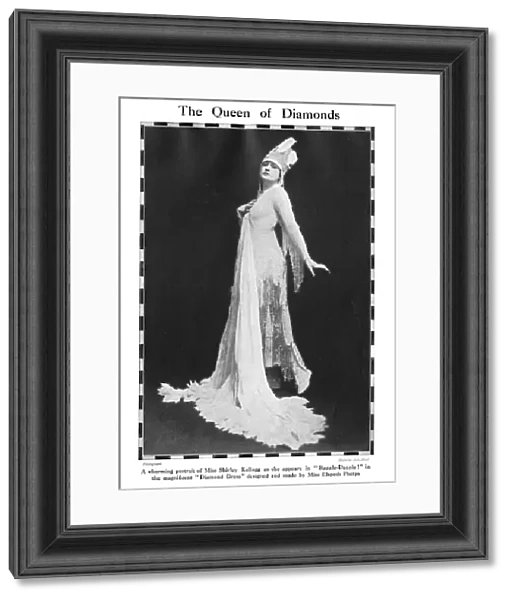 The Queen of Diamonds - Shirley Kellogg in Elspeth Phelps