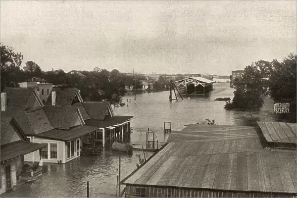 Mississippi Flood  /  1927
