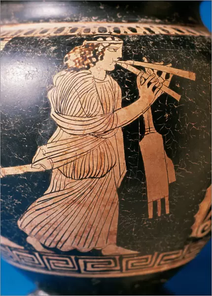 Greek Art. Classic period. 5th century B. C. Red-figure potte