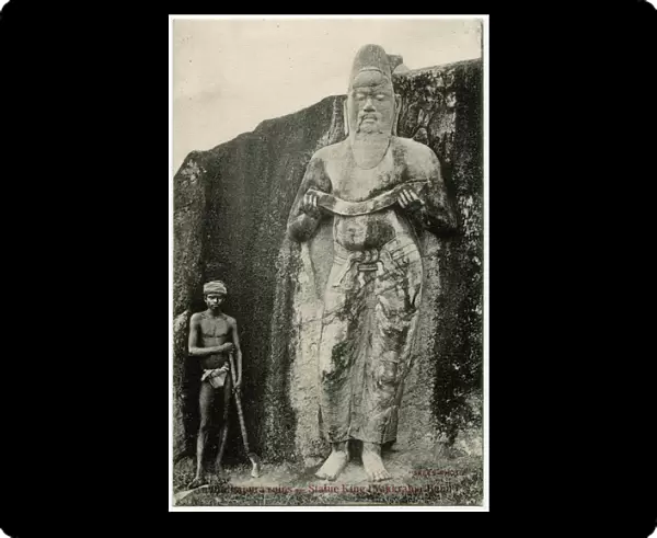 Sri Lanka - Statue of Parakramabahu I (1153-1186)
