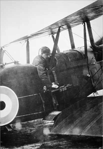 RAF RE-8. Pilot Sargent Frost Demonstrating RAF Re-8 with Vertical Fuselage-Mounted