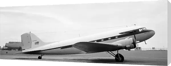 Douglas DC-3 N25651