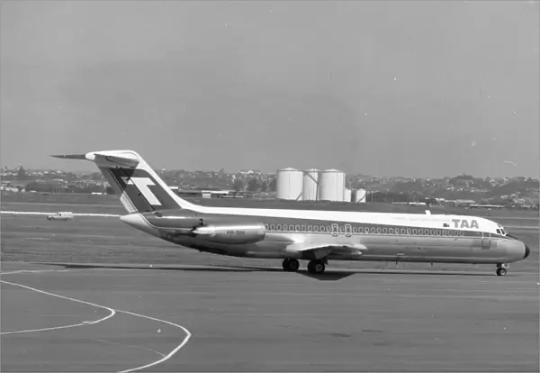 McDonnell Douglas DC-9-31 VH-TJU