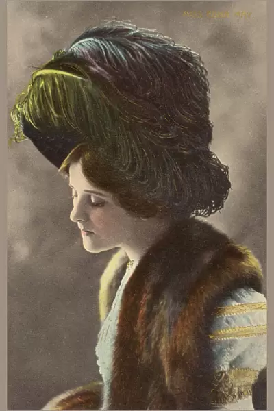 Edna May - American Actress - Large ostrich feather hat