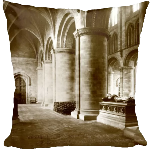 Pembridge Tomb and Norman Pillars, Hereford Cathedral
