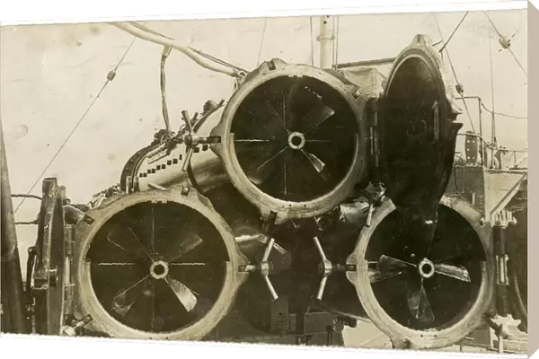 Triple torpedo tubes on a V or W Class destroyer