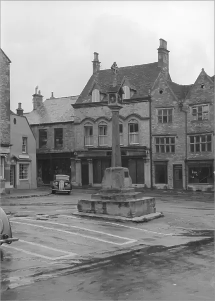 Medieval Market Cross, Market Square, Stow-on-the-Wold