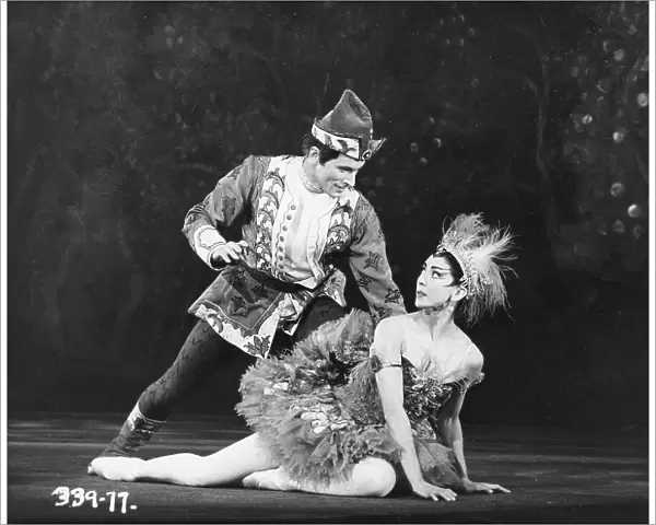 Margot Fonteyn dancing with Michael Somes