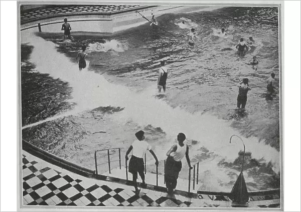 Luna Park Bathers