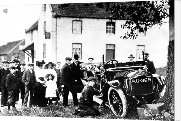 Farnsfield car accident early 1900s