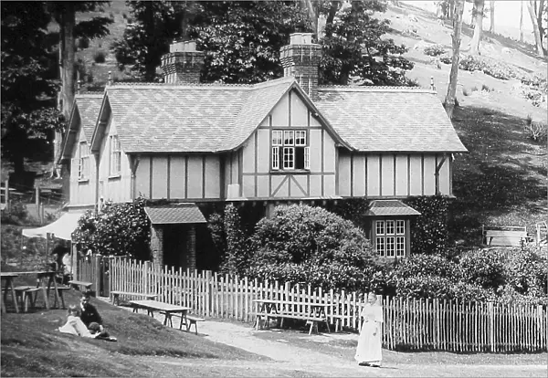 Mount Edgcumbe Park - Beechwood cottage - early 1900s
