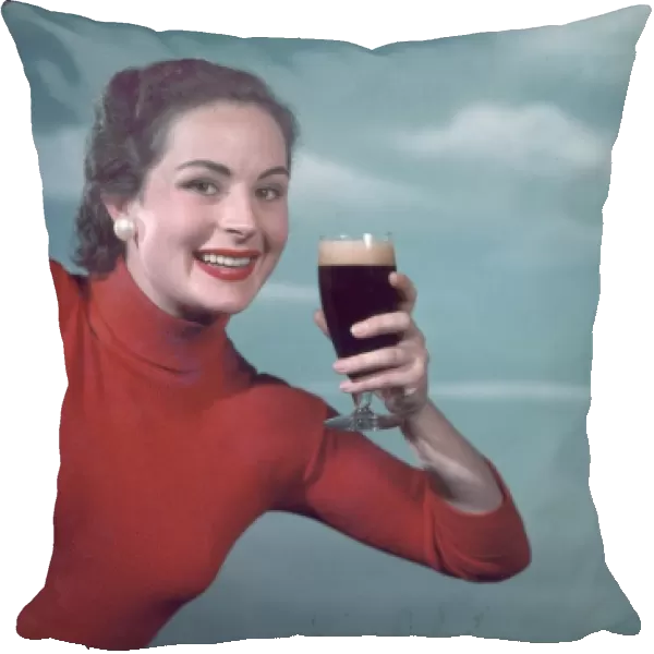 Girl & Guinness 1950S
