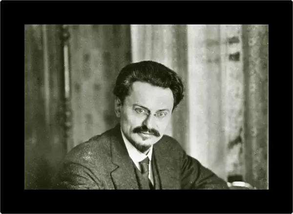Leon Trotsky  /  Jan 1918