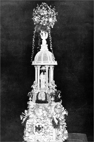 Wedding cake of Prince Arthur of Connaught and his bride