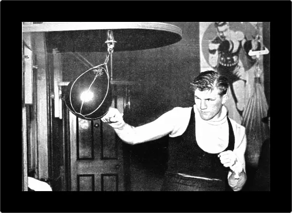 Tommy Farr using a punch ball, 1937