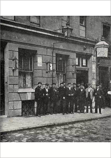 Two-relay lodging house, East End of London