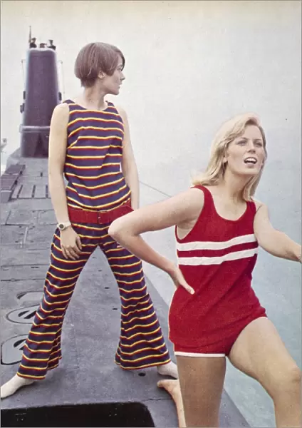 Sea Siren outfits, 1966