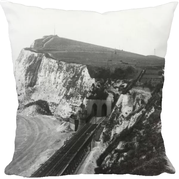 Dover  /  White Cliffs 1887