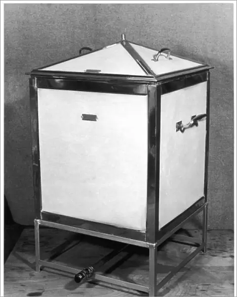 ICE BOX 1930S
