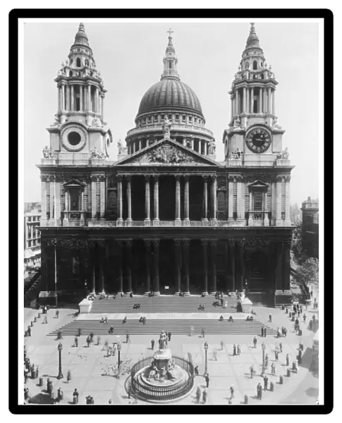 ST PAULs CATHEDRAL 1930