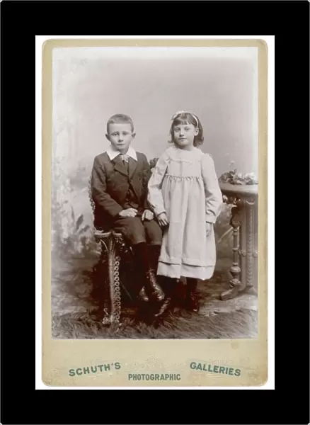 Costume  /  Boy & Girl 1890S