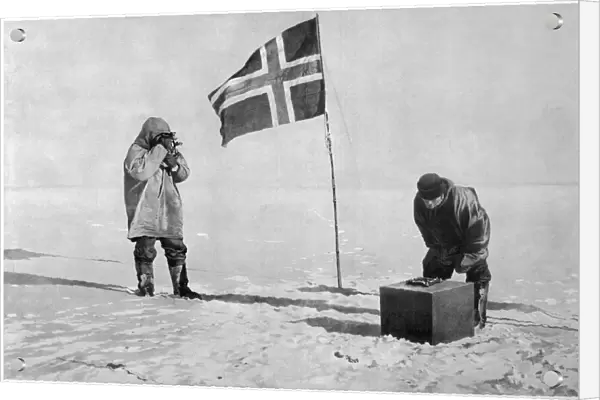 Amundsen  /  Taking Bearing