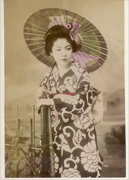Racial  /  Japan  /  Geisha 1900