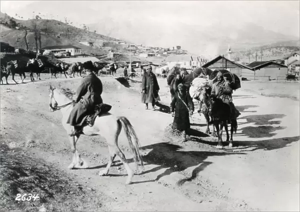 Turkish troops transporting supplies, WW1