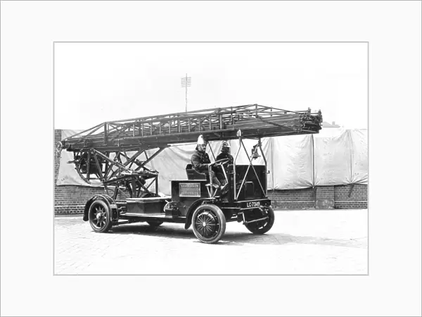 LCC-LFB Mercedes battery-electric turntable ladder