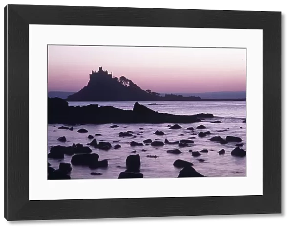 CORNWALL - St Michael's Mount at sunset