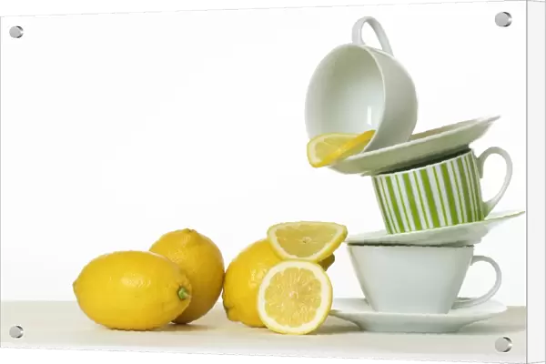 Lemon tea. Lemon is used in tea and hot drinks toflush toxins out of the body (a detox)
