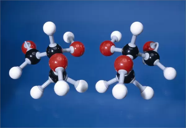 Glyceraldehyde isomer models