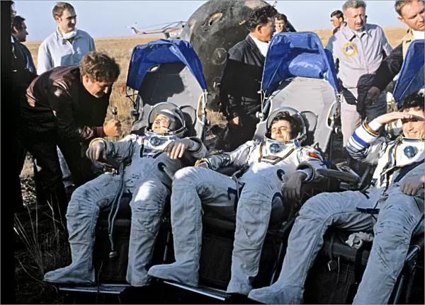Third Salyut 7 space station crew, 1984
