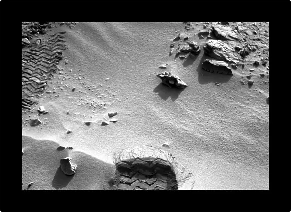 Rocknest site, Mars, Curiosity image C015  /  6506
