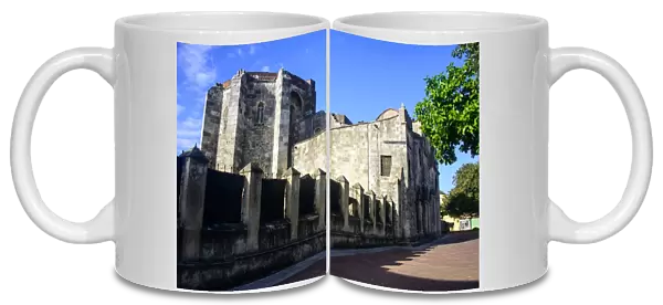 Cathedral Primada de America, Old Town, UNESCO World Heritage Site, Santo Domingo, Dominican Republic, West Indies, Caribbean, Central America