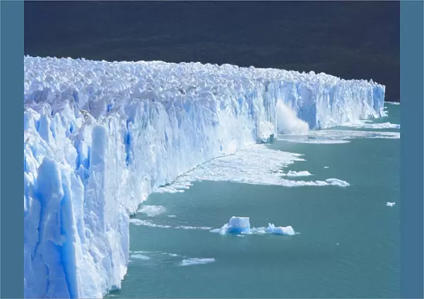 Perito Moreno Glacier, Glaciers National Park, Patagonia, Argentina