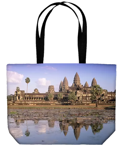 Angkor Wat reflected in the lake, UNESCO World Heritage Site, Angkor, Siem Reap Province