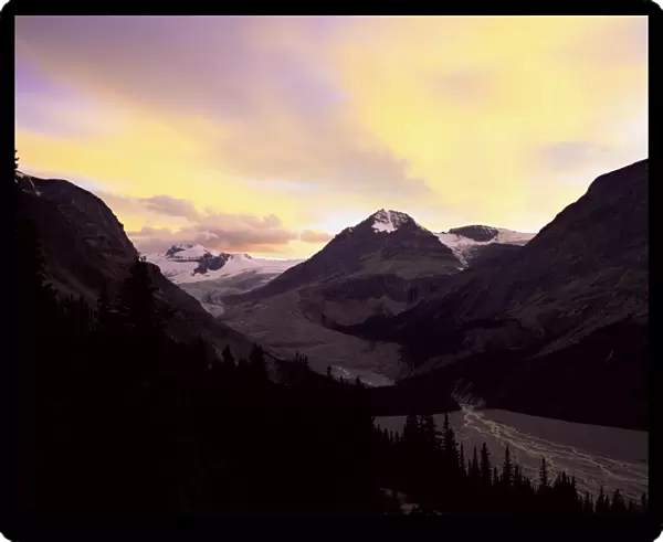 Mount Rhondo and Peyto Glacier, Banff National Park, UNESCO World Heritage Site