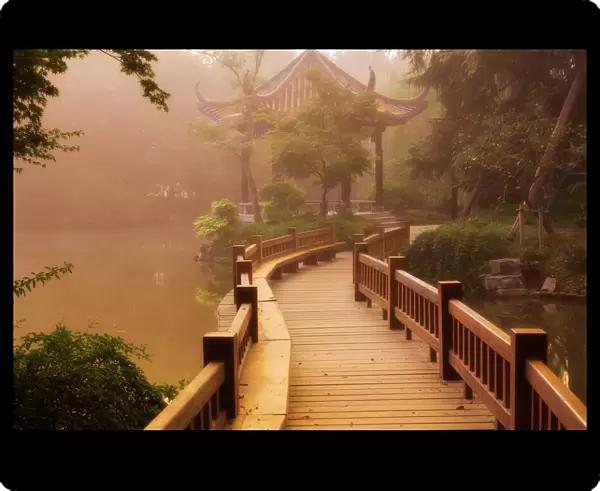 Footpath and pavillon, West Lake, Hangzhou, Zhejiang Province, China, Asia
