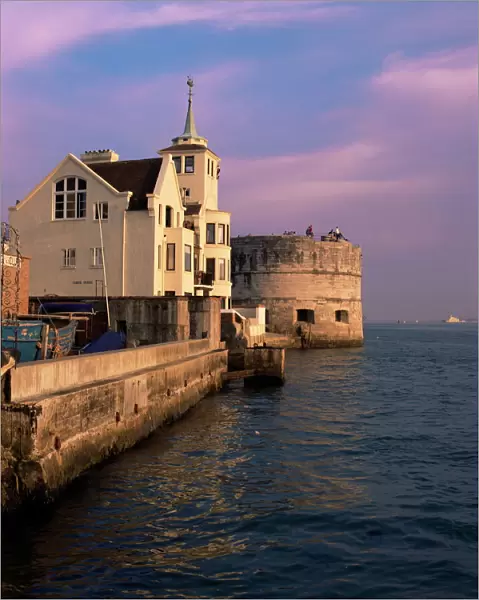 Round Tower, Old Portsmouth, Portsmouth, Hampshire, England, United Kingdom, Europe