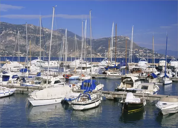 Harbour, St. Jean-Cap-Ferrat, Cap Ferrat, near Nice, Alpes Maritimes, Provence