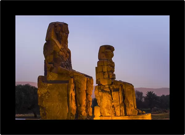Colossi of Memnon, UNESCO World Heritage Site, West Bank, Luxor, Egypt, North Africa