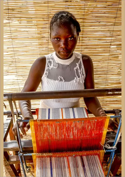 Young weaver in Koudougou, Burkina Faso, West Africa, Africa