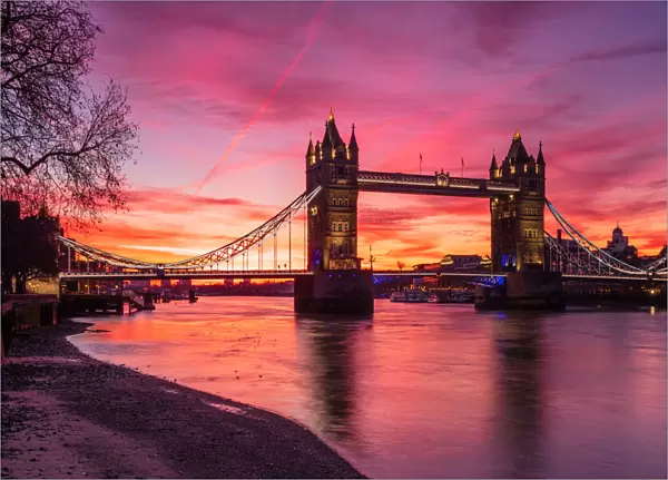 Sunrise view of Tower Bridge from Tower Wharf, Tower of London, London, England, United Kingdom, Europe